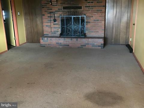 1615 Burnfield Road Baltimore, MD 21237 - Photo 14 of 17 FAMILY ROOM