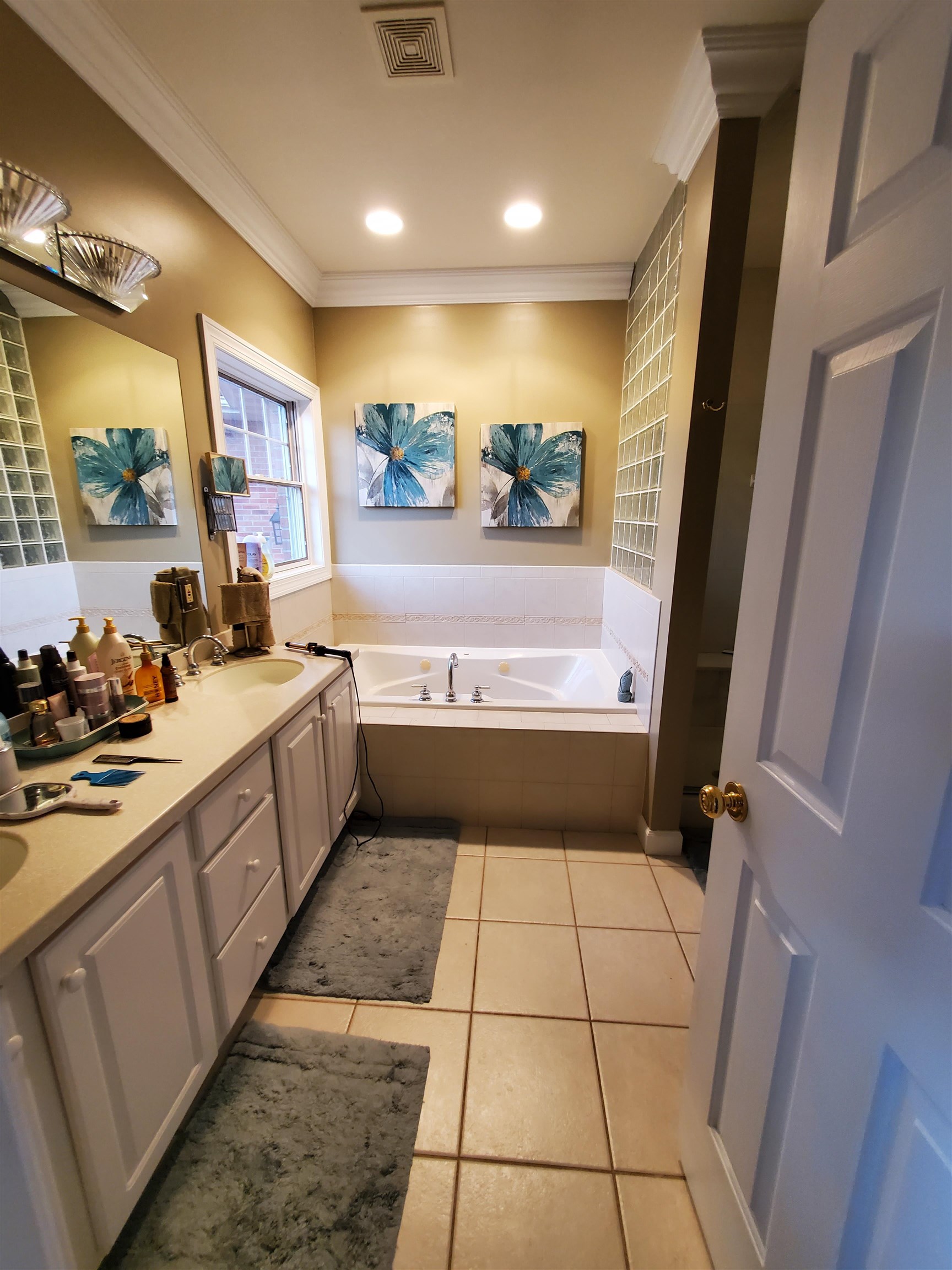 15216 West Warren Road Warren, IL 61087 - Photo 44 of 65 Gallery Image 44