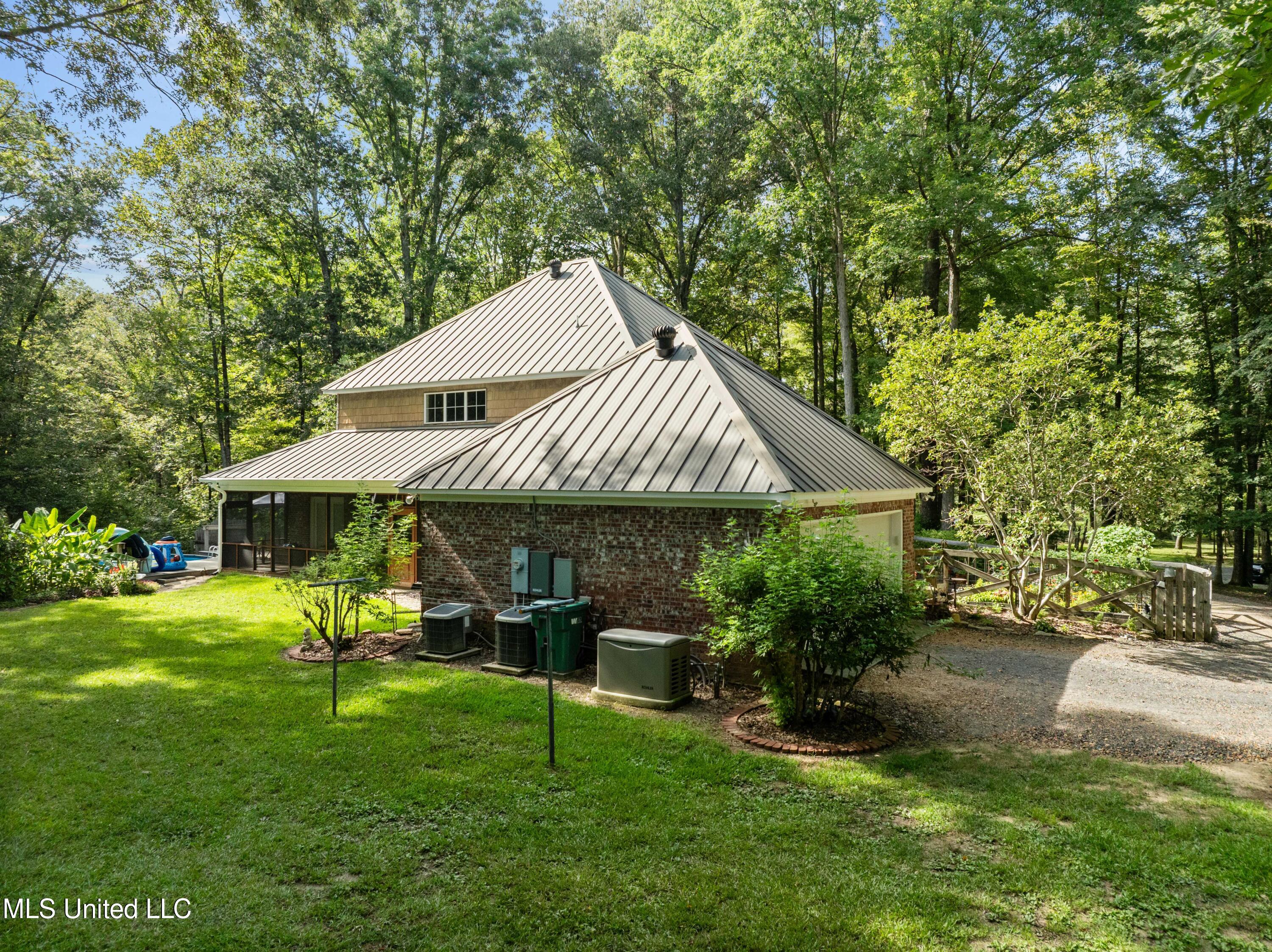 6779 Parsons Road Terry, MS 39170 - Photo 5 of 41 DJI_0249