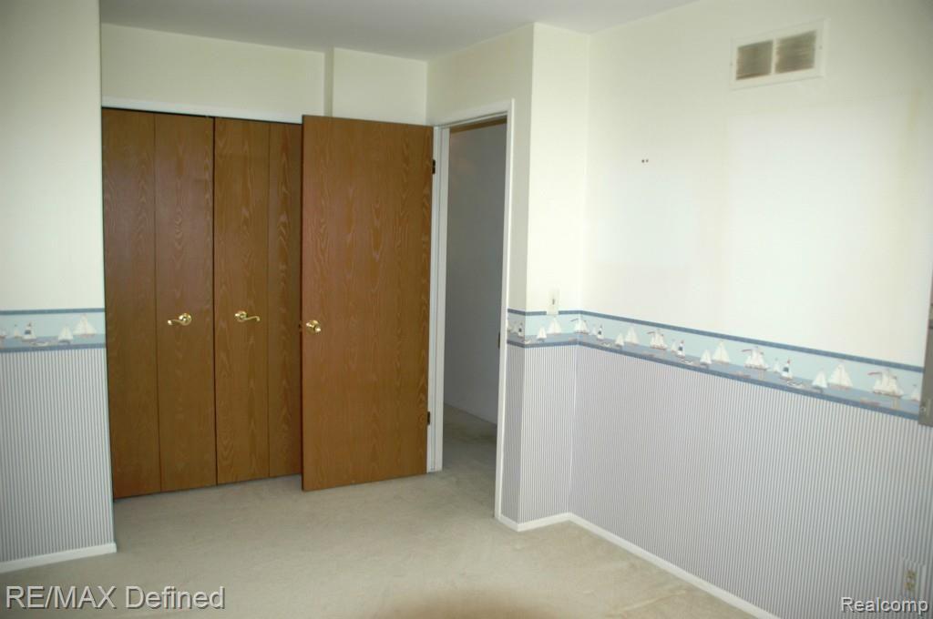 2171 Highsplint Drive Rochester, MI 48307 - Photo 22 of 28 63br3.jpg