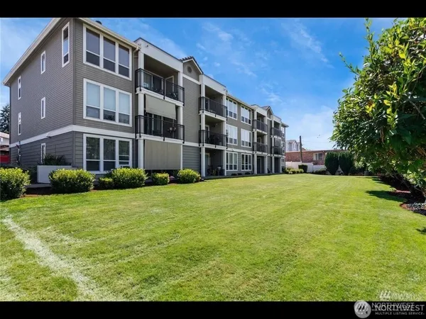 $349,900 | 625 North Jackson Avenue, Unit B36, Tacoma, WA 98406