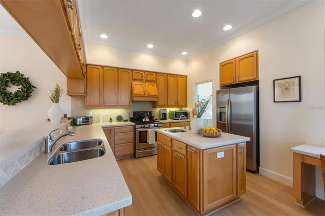 $1,795,000 | 504 59th Street, Holmes Beach, FL 34217