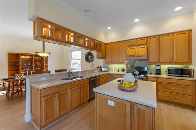 $1,795,000 | 504 59th Street, Holmes Beach, FL 34217