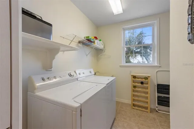 $1,795,000 | 504 59th Street, Holmes Beach, FL 34217