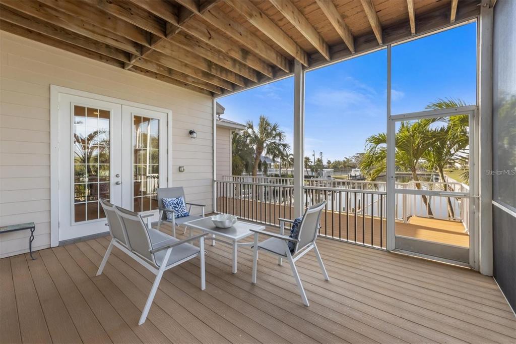 504 59th Street Holmes Beach, FL 34217 - Photo 16 of 51