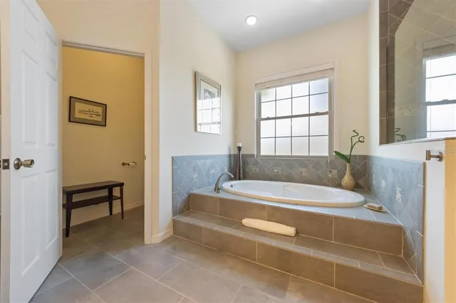 $1,795,000 | 504 59th Street, Holmes Beach, FL 34217