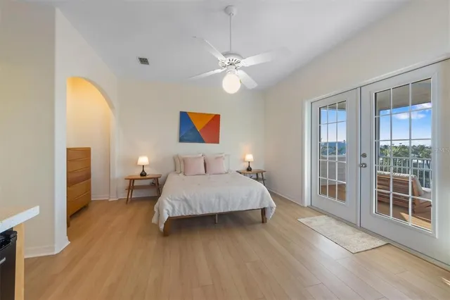 $1,795,000 | 504 59th Street, Holmes Beach, FL 34217