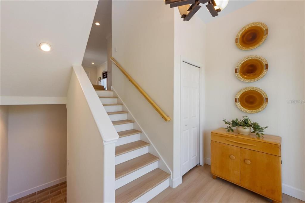 504 59th Street Holmes Beach, FL 34217 - Photo 4 of 51