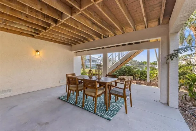 $1,795,000 | 504 59th Street, Holmes Beach, FL 34217