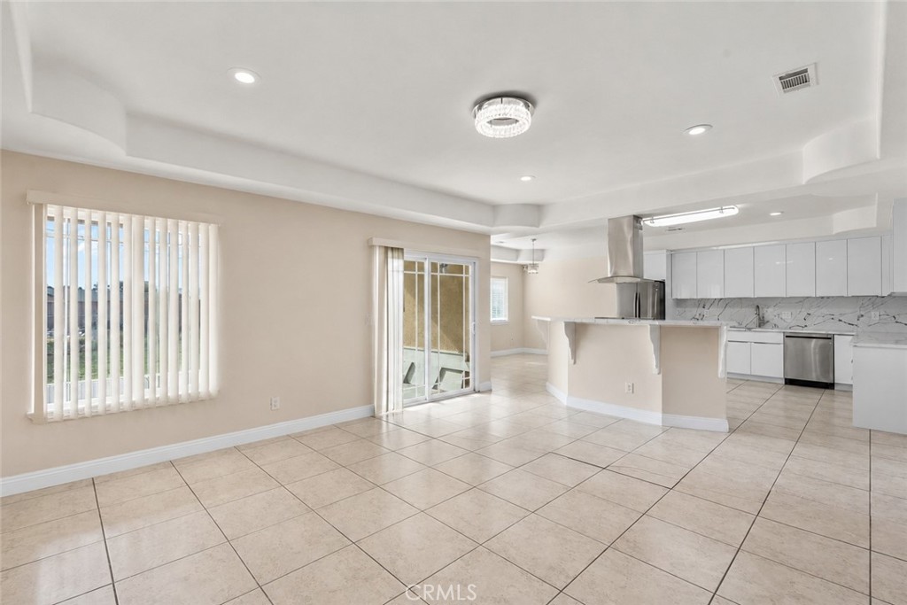 15833 Sago Road Apple Valley, CA 92307 - Photo 7 of 34