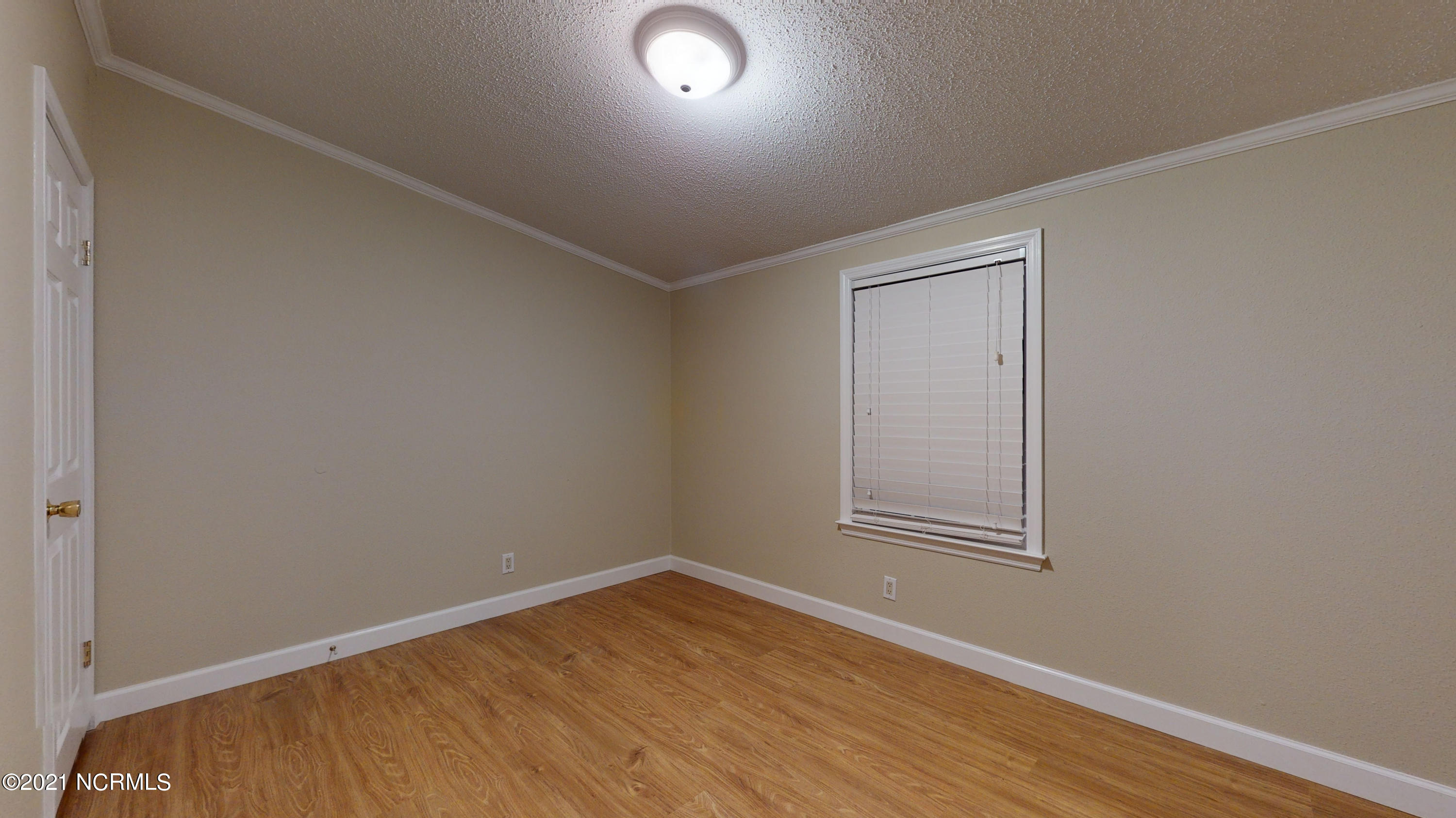 1755 East Hanrahan Road Ayden, NC 28513 - Photo 15 of 35 1755 E Hanrahan Road-29