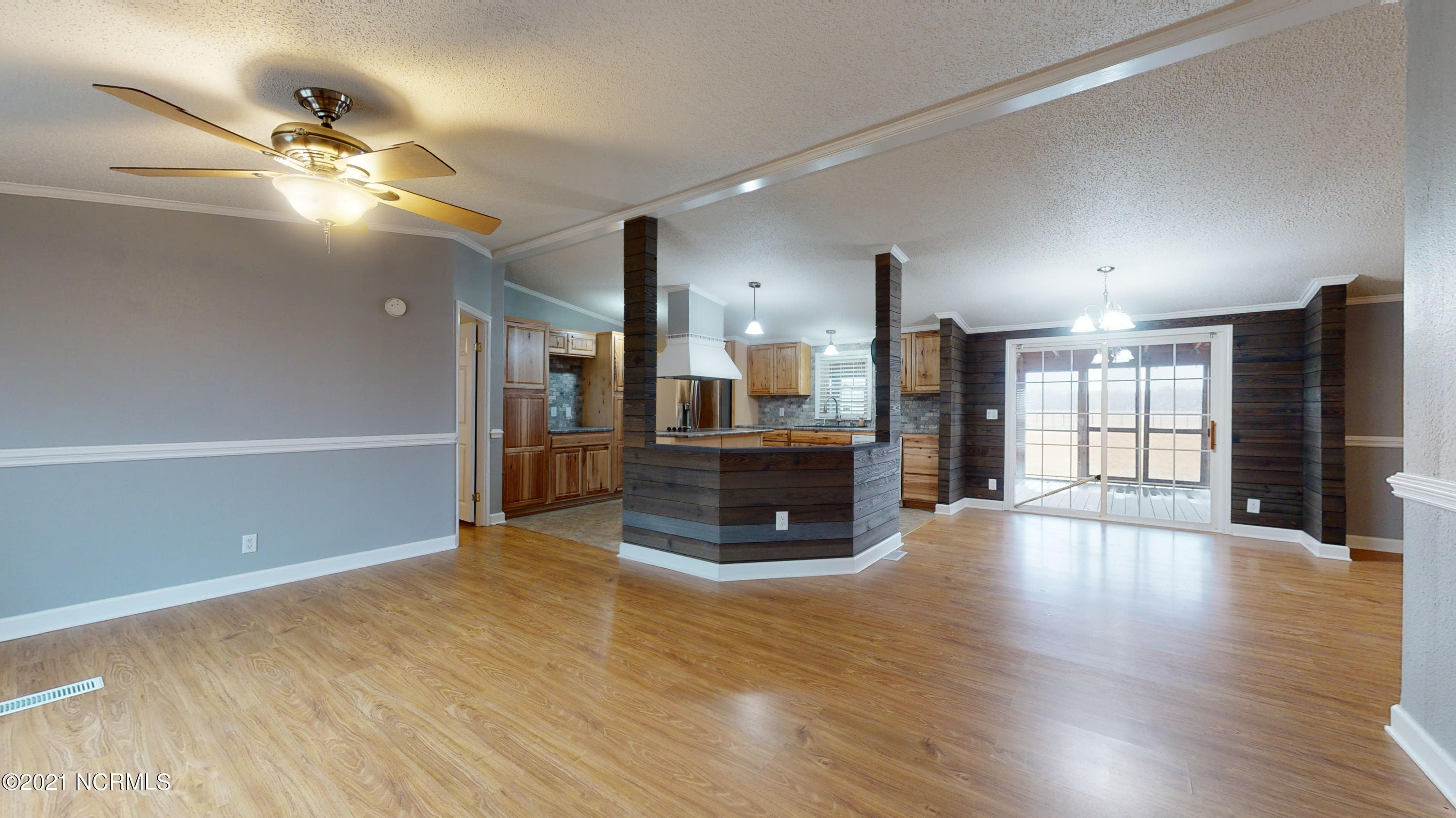1755 East Hanrahan Road Ayden, NC 28513 - Photo 5 of 35 1755 E Hanrahan Road-19