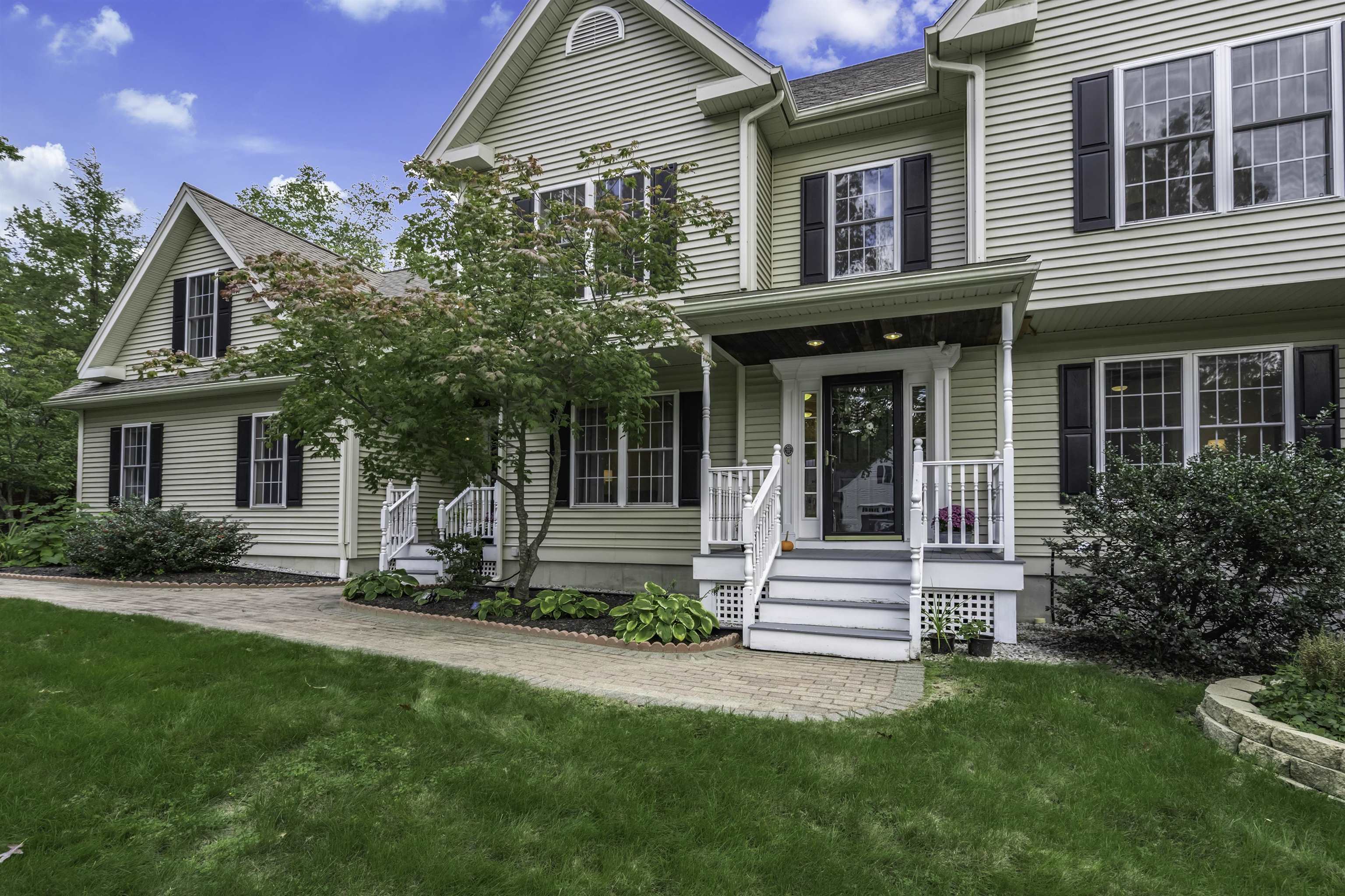40 Highcrest Road Manchester, NH 03104 - Photo 4 of 40 Gallery Image 4