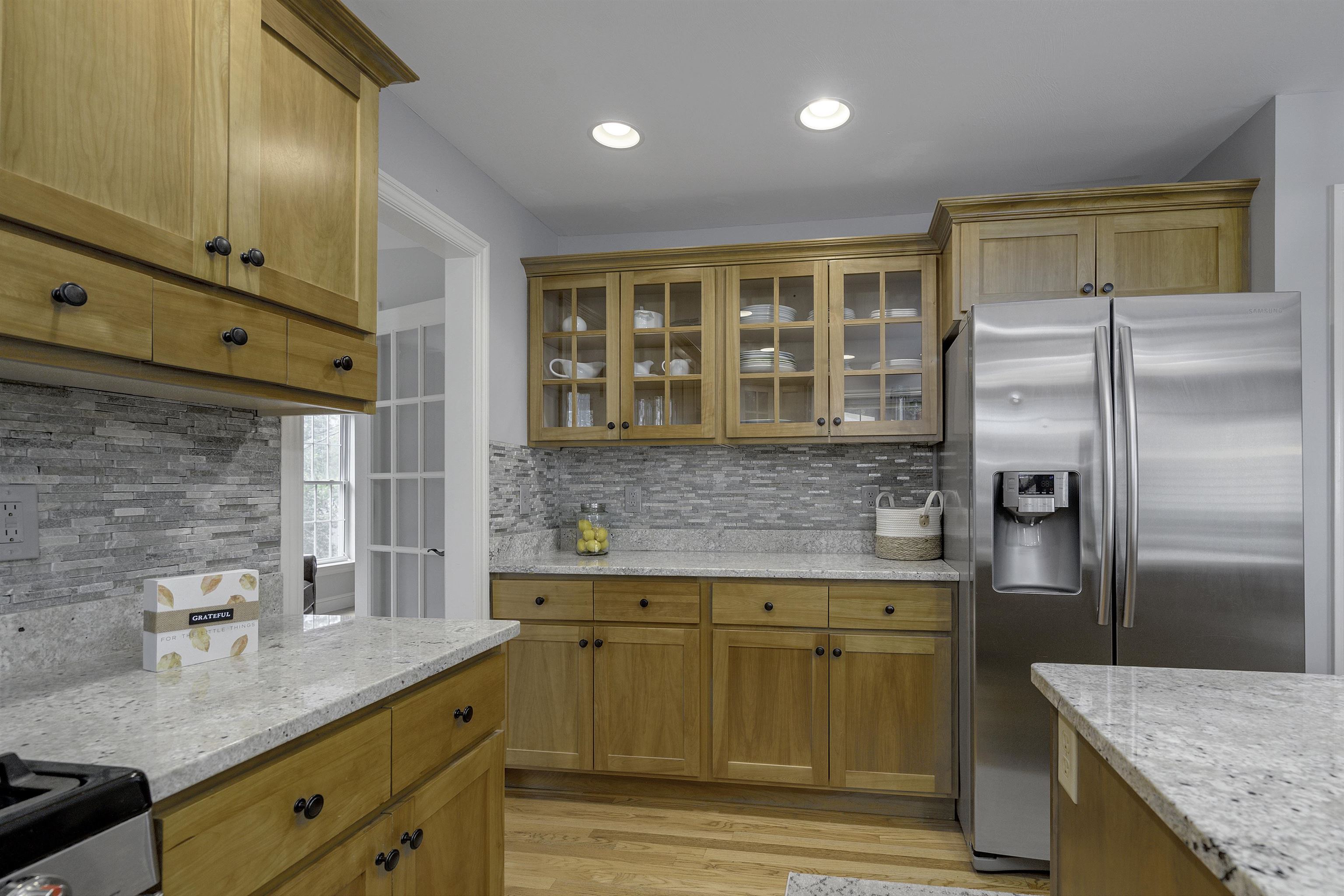40 Highcrest Road Manchester, NH 03104 - Photo 9 of 40 Gallery Image 9
