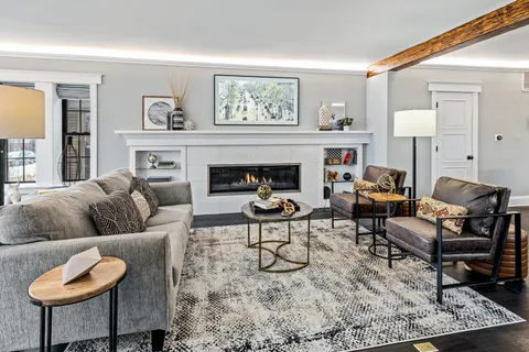 $1,565,000 | 2712 West Sunnyside Avenue, Chicago, IL 60625