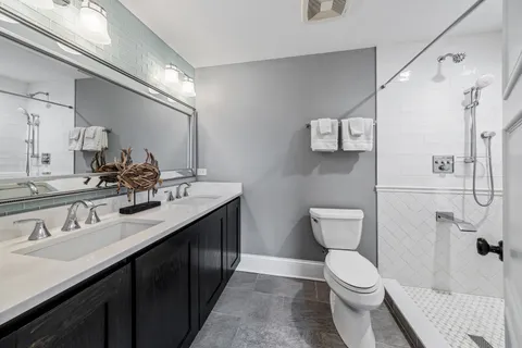 $1,565,000 | 2712 West Sunnyside Avenue, Chicago, IL 60625