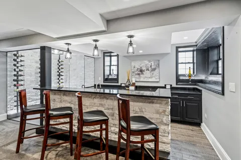 $1,565,000 | 2712 West Sunnyside Avenue, Chicago, IL 60625