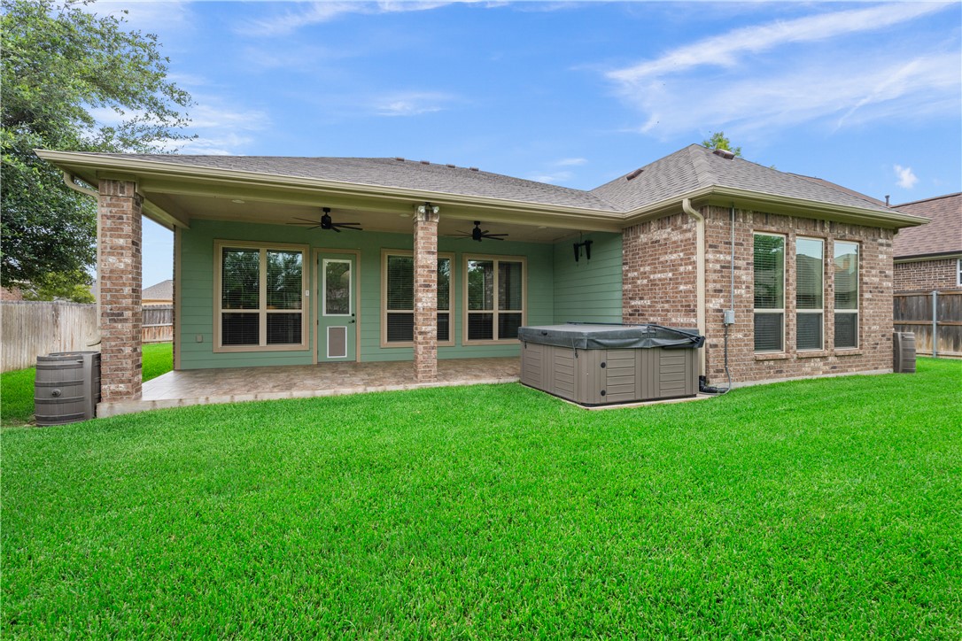 3085 Archer Circle Bryan, TX 77808 - Photo 25 of 31 front view of a house with a yard