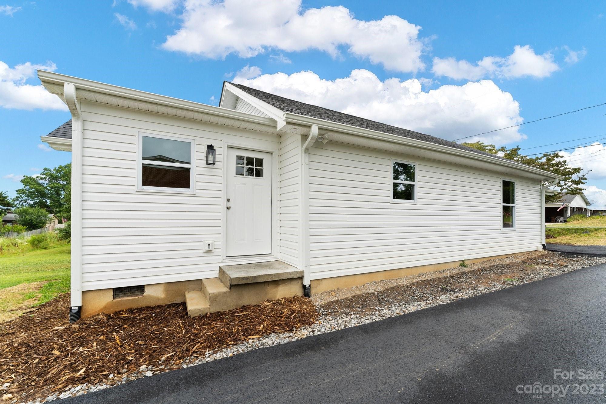 403 Pea Ridge Street Morganton, NC 28655 - Photo 17 of 19 Gallery Image 17