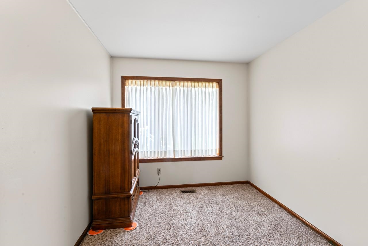 5802 Pratt Road Lapeer, MI 48446 - Photo 17 of 33