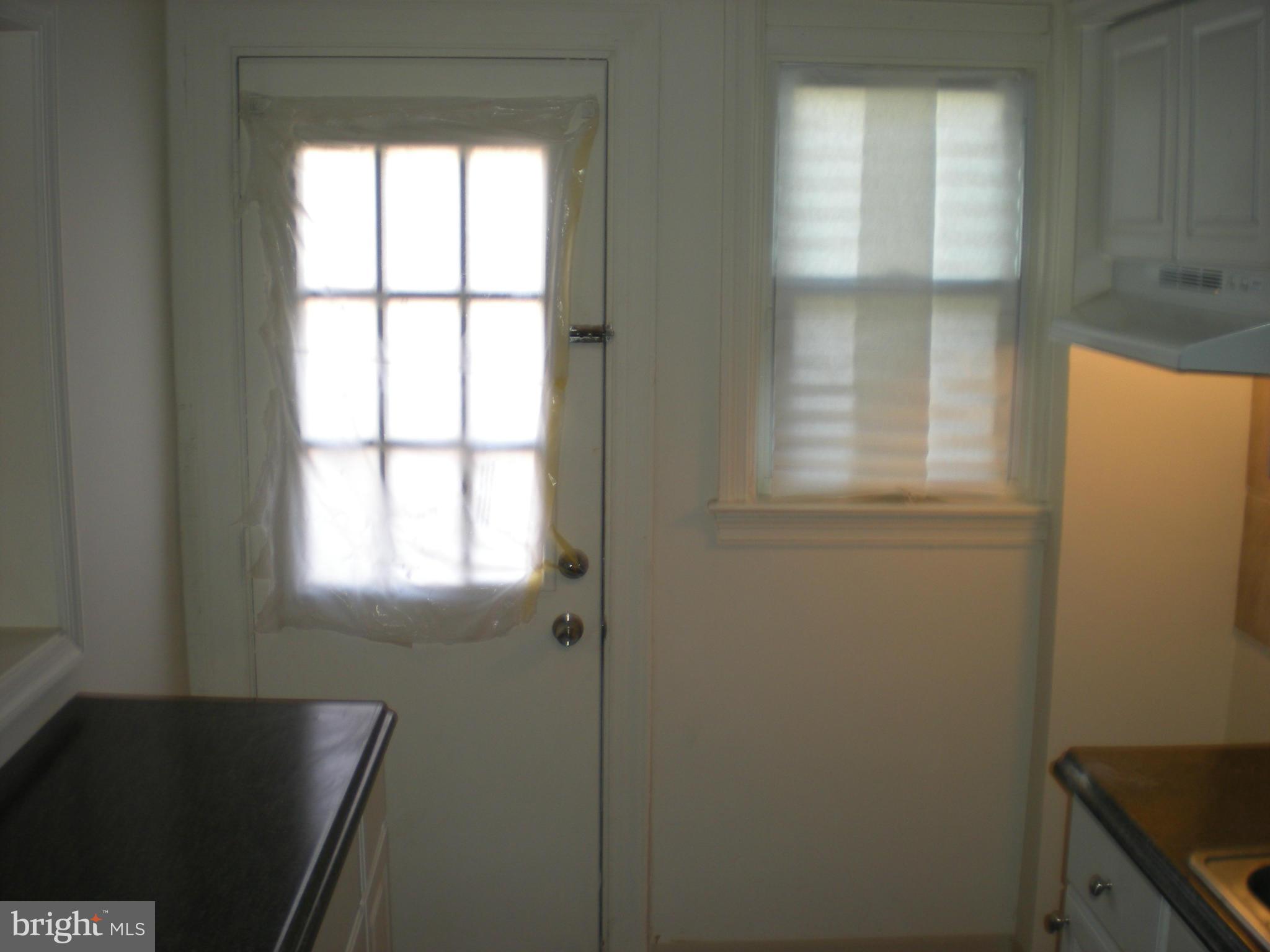 4204 Seidel Avenue Baltimore, MD 21206 - Photo 6 of 22 Kitchen