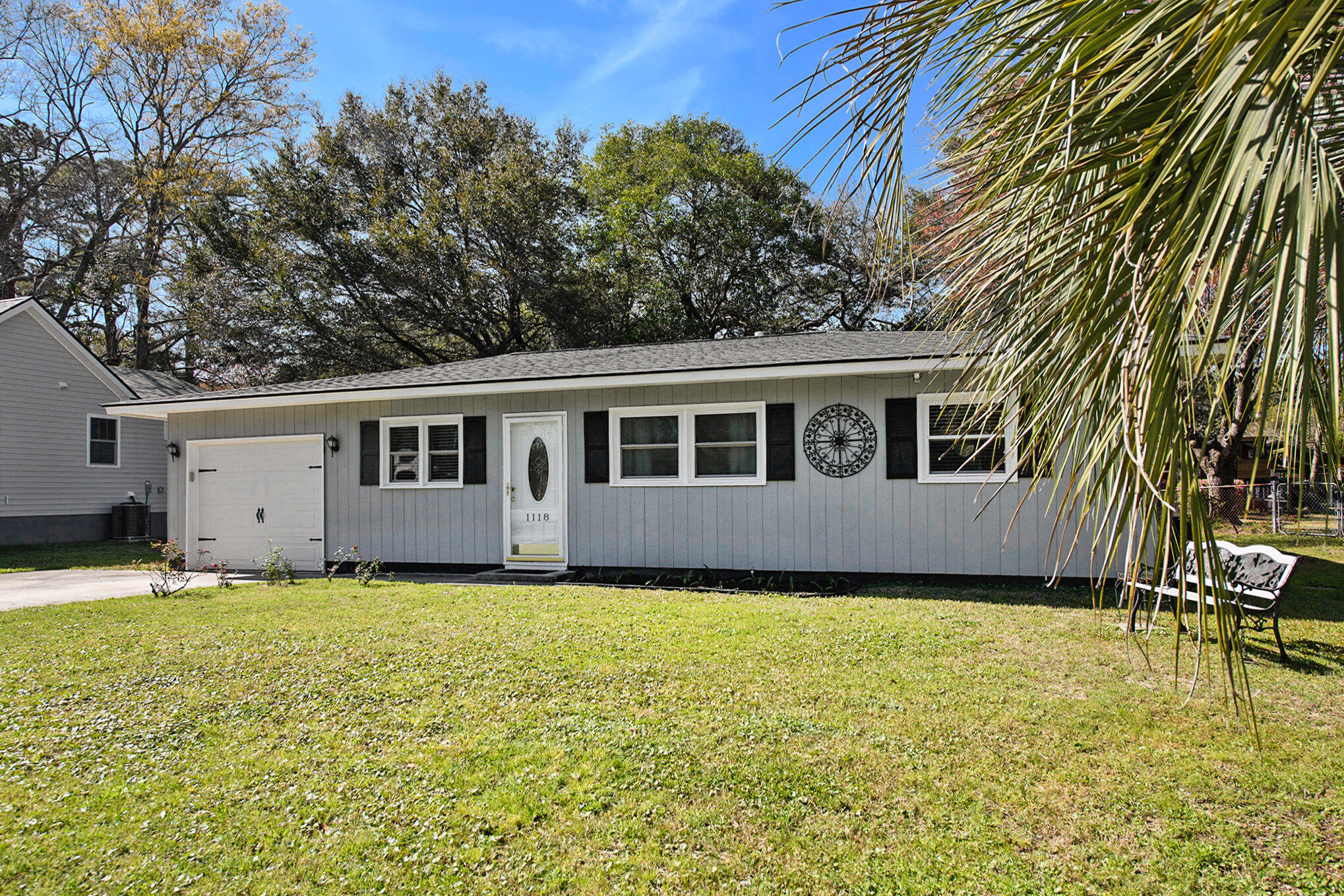 1118 Yeamans Hall Road Hanahan, SC 29410 - Photo 4 of 28 004__dsc0347-2