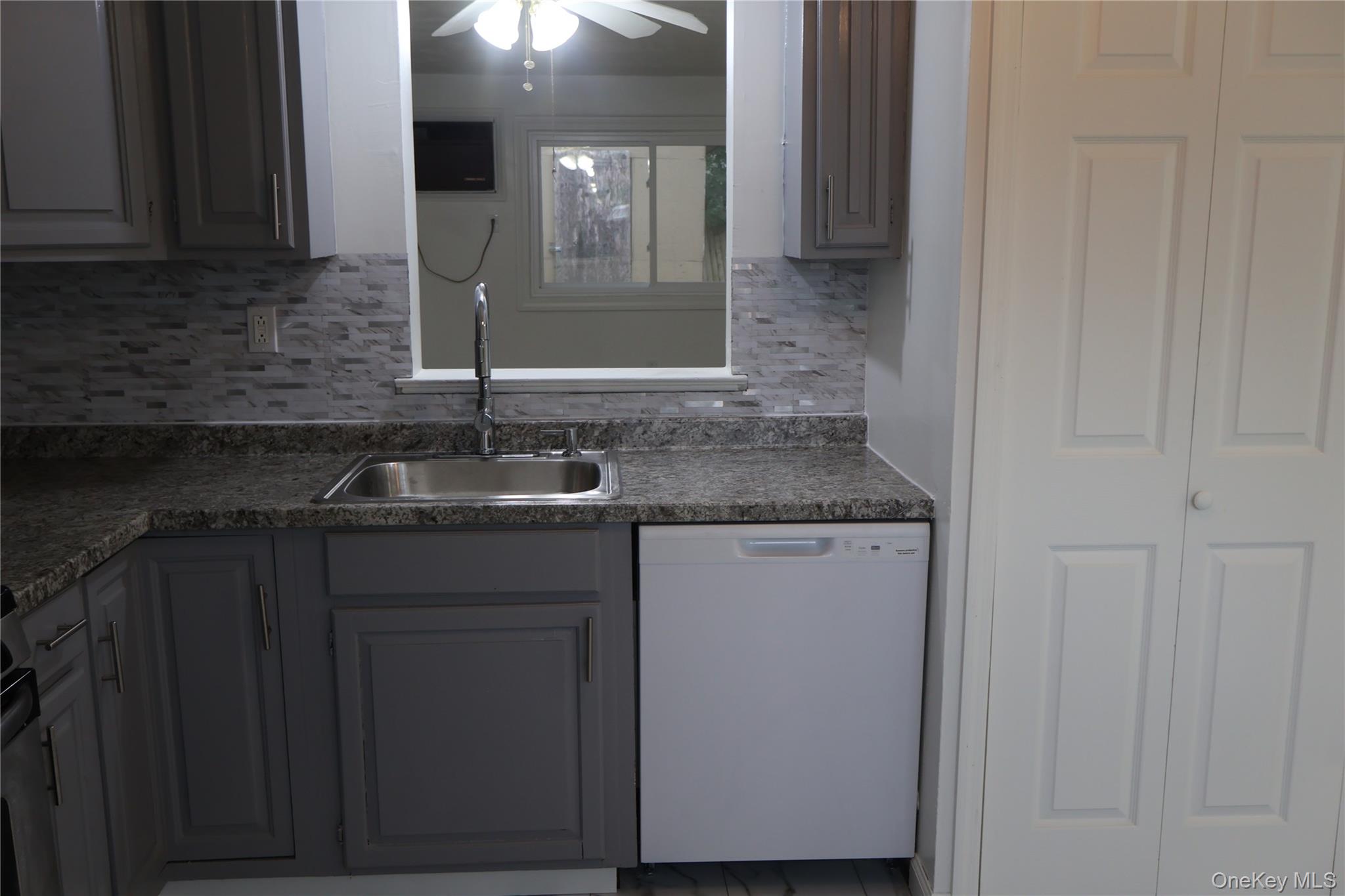 722 Silver Lake-Scotchtown Road Middletown, NY 10941 - Photo 8 of 27
