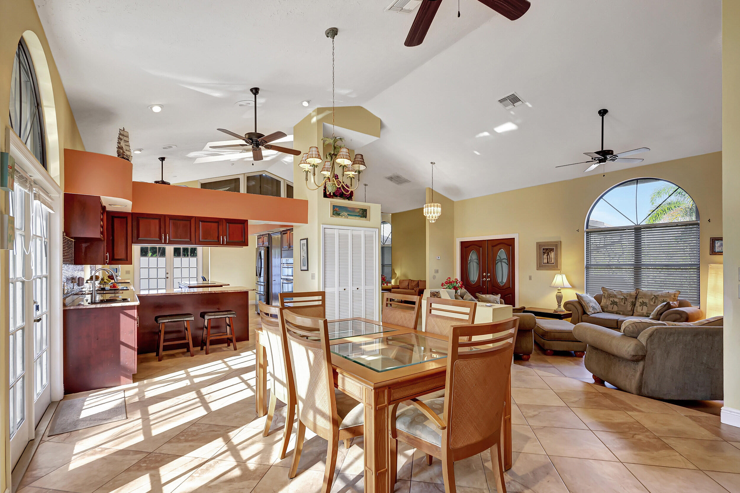 137 Queens Road Fort Pierce, FL 34949 - Photo 11 of 36 11