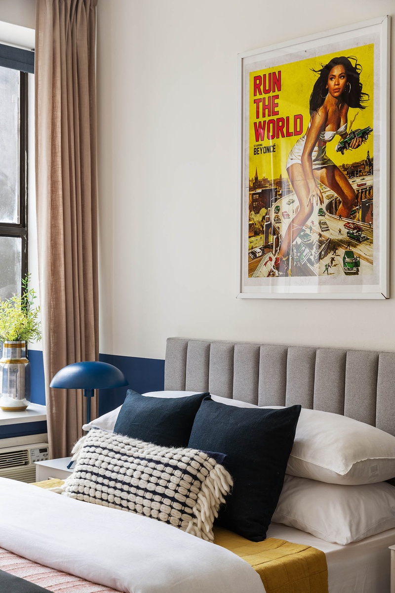 260 West Broadway, Unit 4C Manhattan, NY 10013 - Photo 23 of 28 a living room with a couch