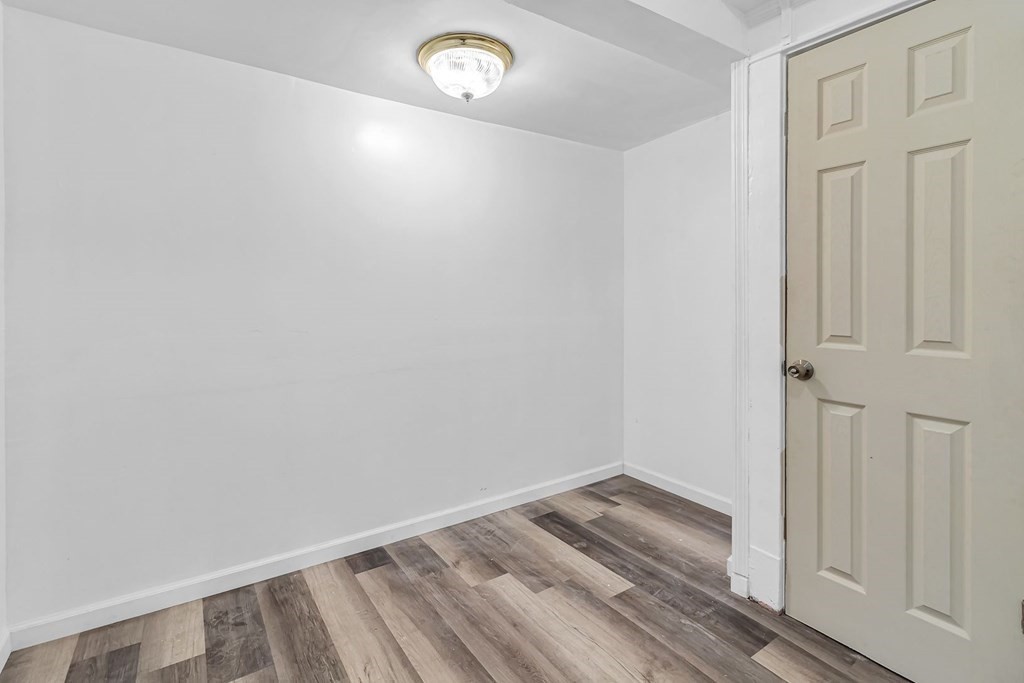 55 Redlands Street Springfield, MA 01104 - Photo 29 of 42 a view of room