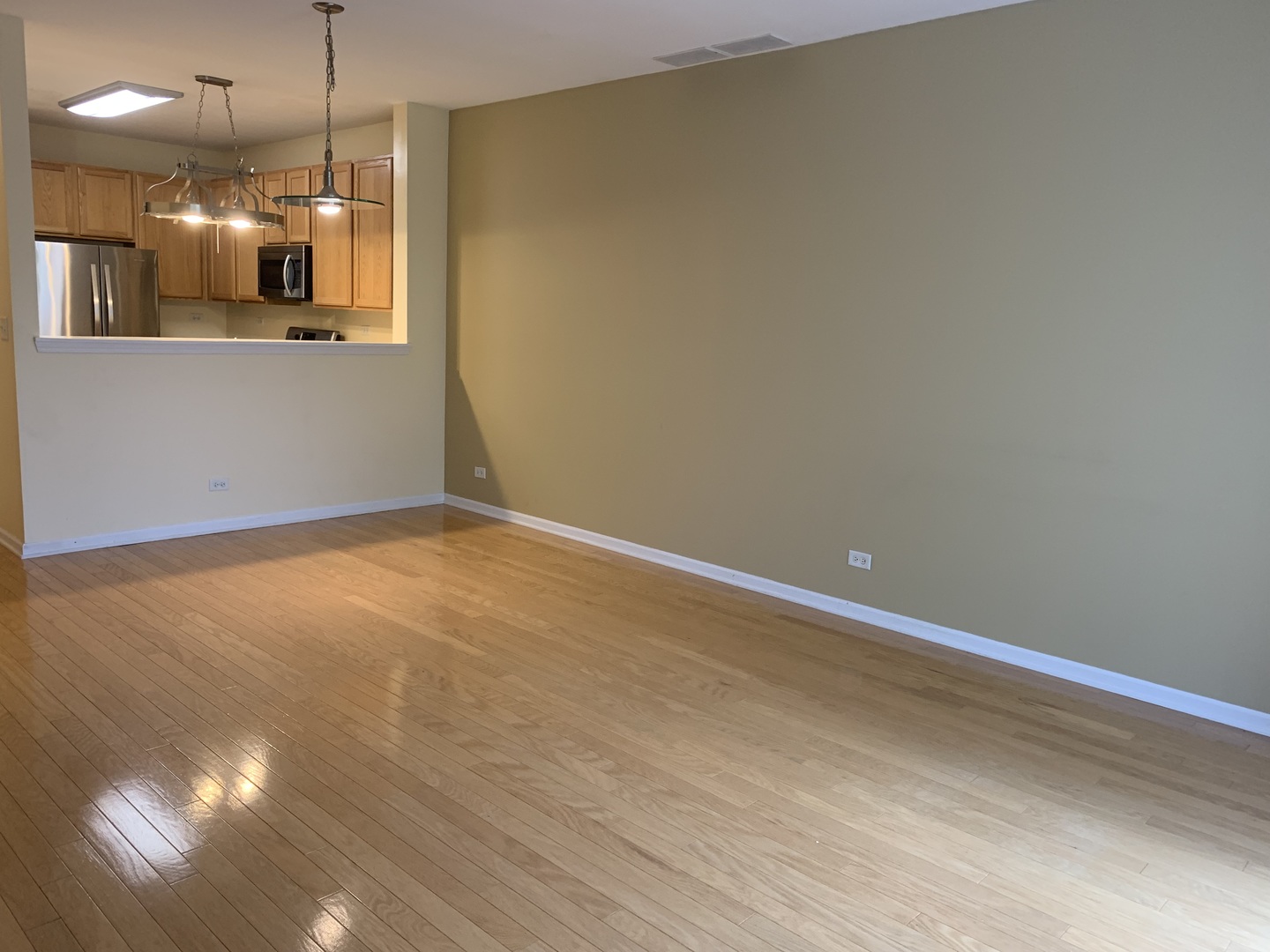 907 Genesee Drive Naperville, IL 60563 - Photo 6 of 23