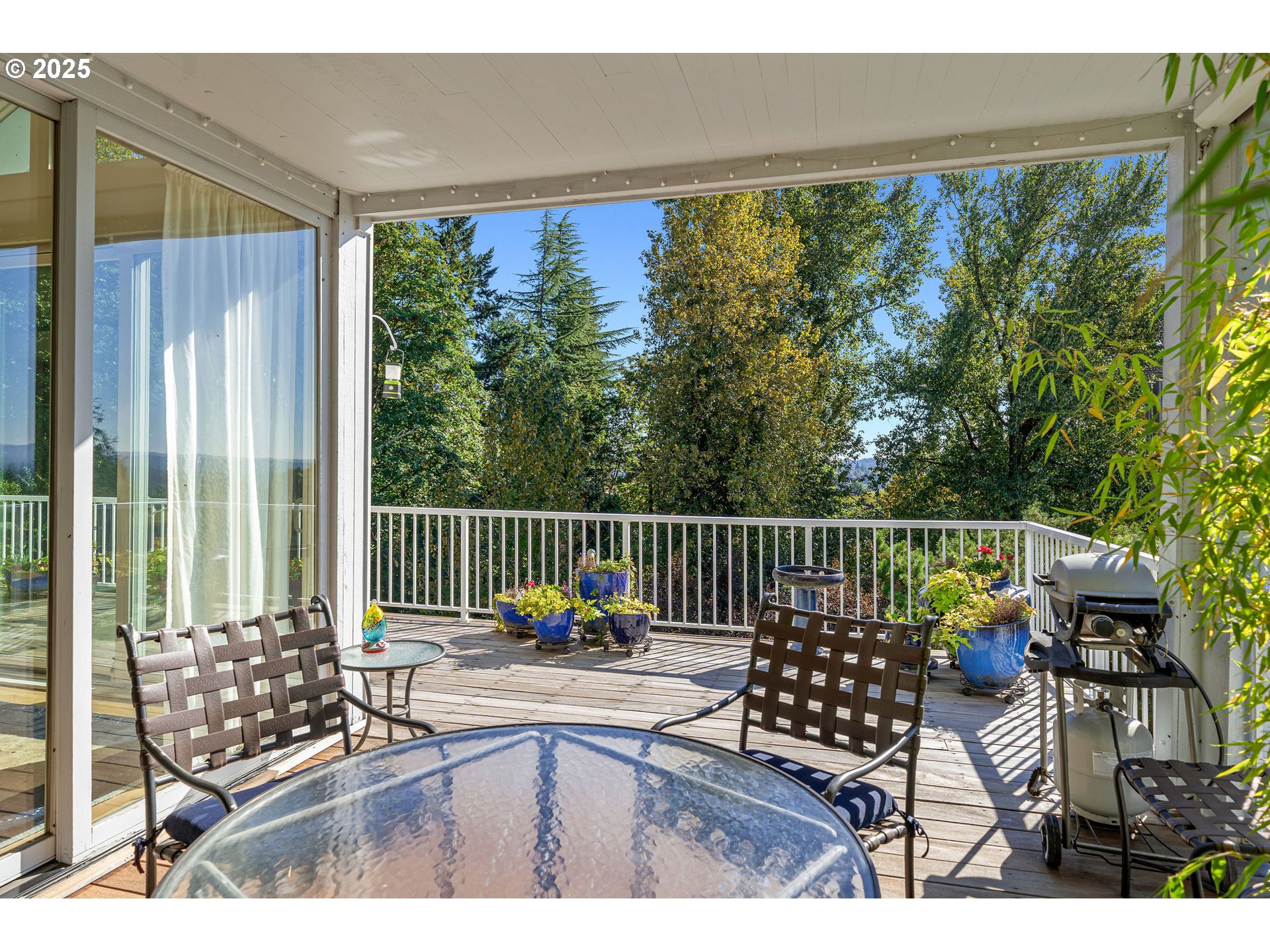 4141 Southwest Washouga Avenue Portland, OR 97239 - Photo 17 of 46