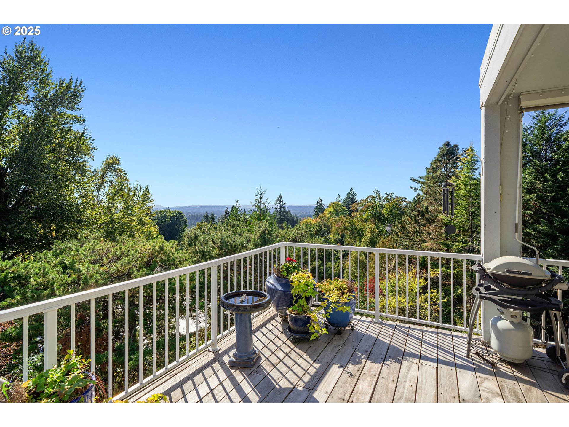 4141 Southwest Washouga Avenue Portland, OR 97239 - Photo 18 of 46