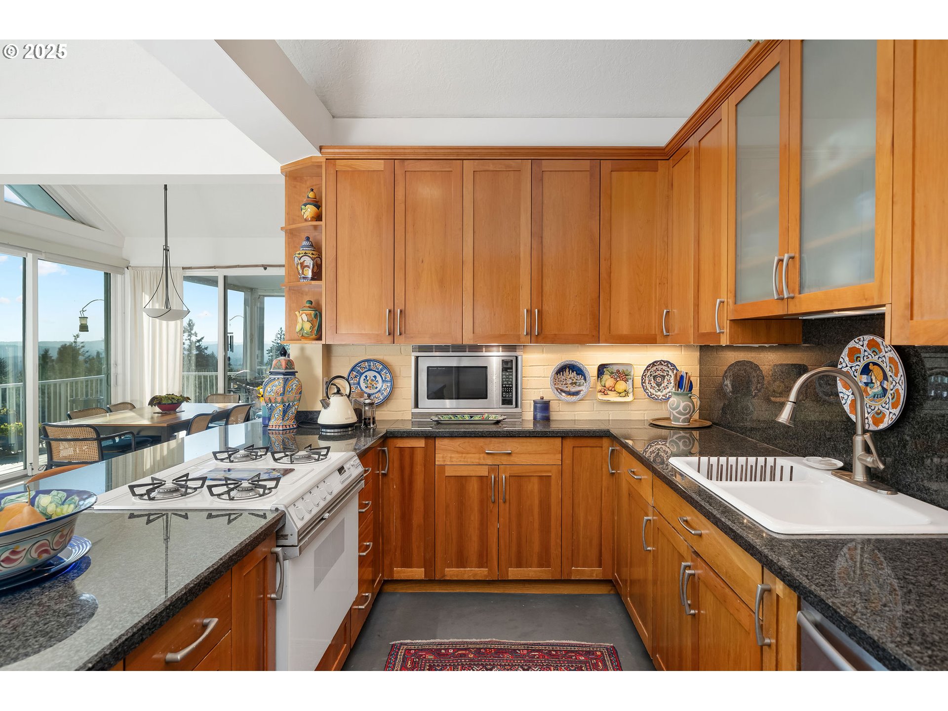 4141 Southwest Washouga Avenue Portland, OR 97239 - Photo 29 of 46