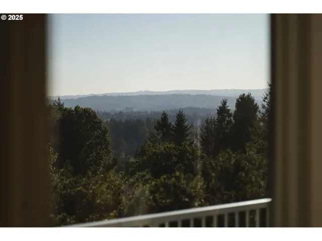 $1,025,000 | 4141 Southwest Washouga Avenue, Portland, OR 97239