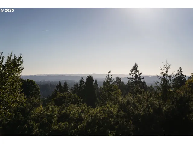 $1,025,000 | 4141 Southwest Washouga Avenue, Portland, OR 97239