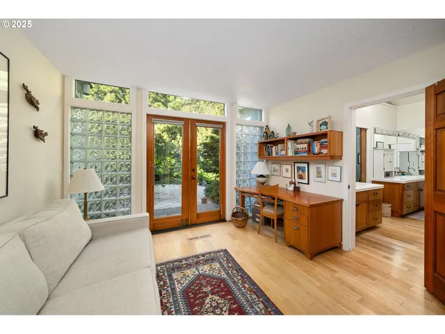 $1,025,000 | 4141 Southwest Washouga Avenue, Portland, OR 97239