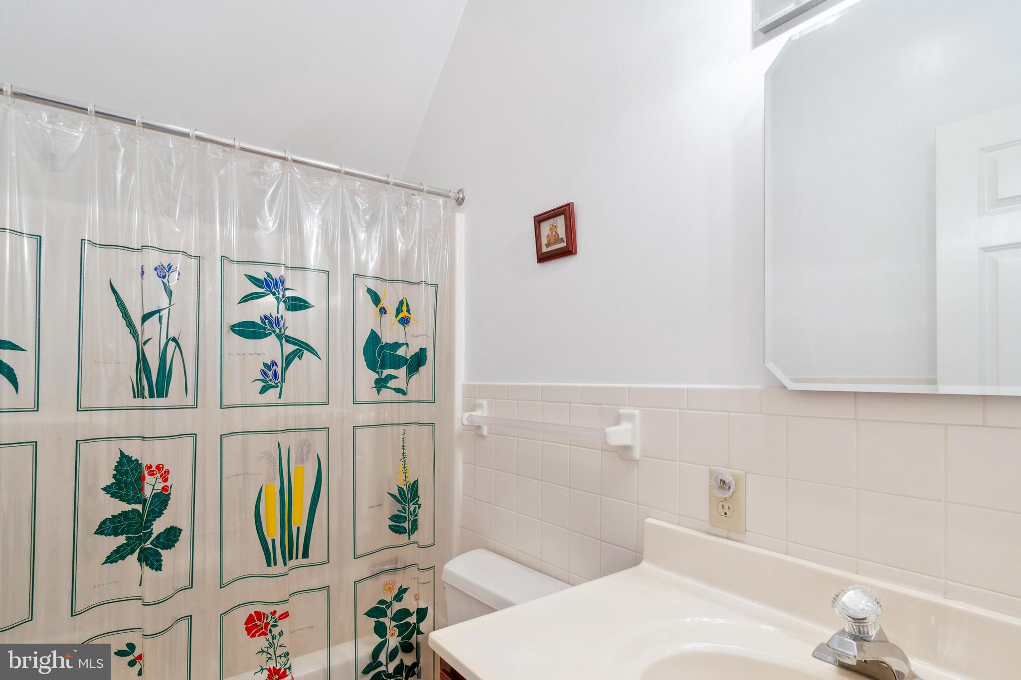 5135 Crosby Road Rock Hall, MD 21661 - Photo 24 of 43 2nd full bathroom upstairs