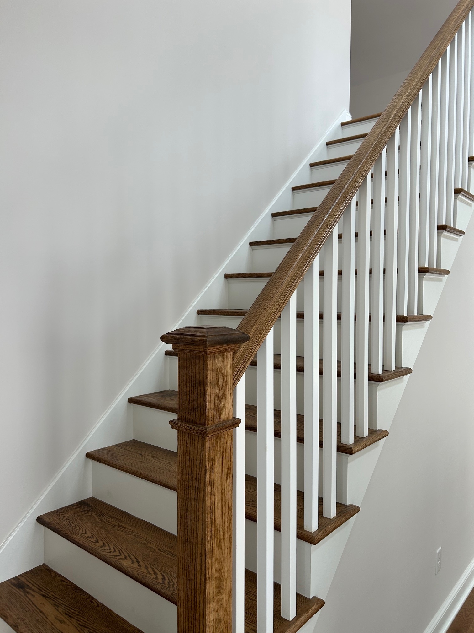 22 Village Circle, Unit 22 Guilford, CT 06437 - Photo 7 of 8 a view of entryway