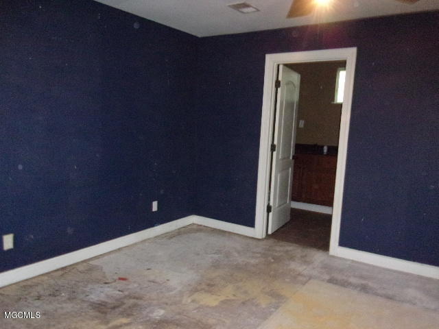 21219 Daugherty Road Long Beach, MS 39560 - Photo 7 of 10 KODAK Digital Still Camera