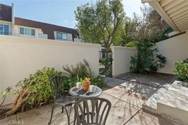 $565,000 | 6227 Randi Avenue, Woodland Hills, CA 91367