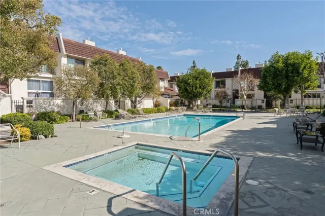 $565,000 | 6227 Randi Avenue, Woodland Hills, CA 91367