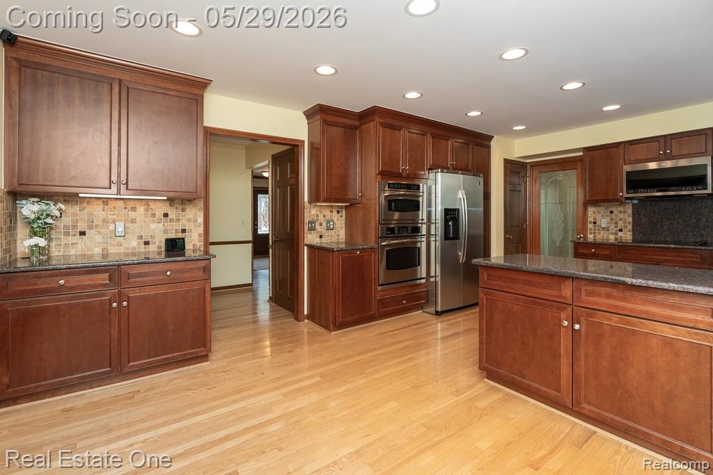 1171 Springwood Lane Rochester Hills, MI 48309 - Photo 4 of 32