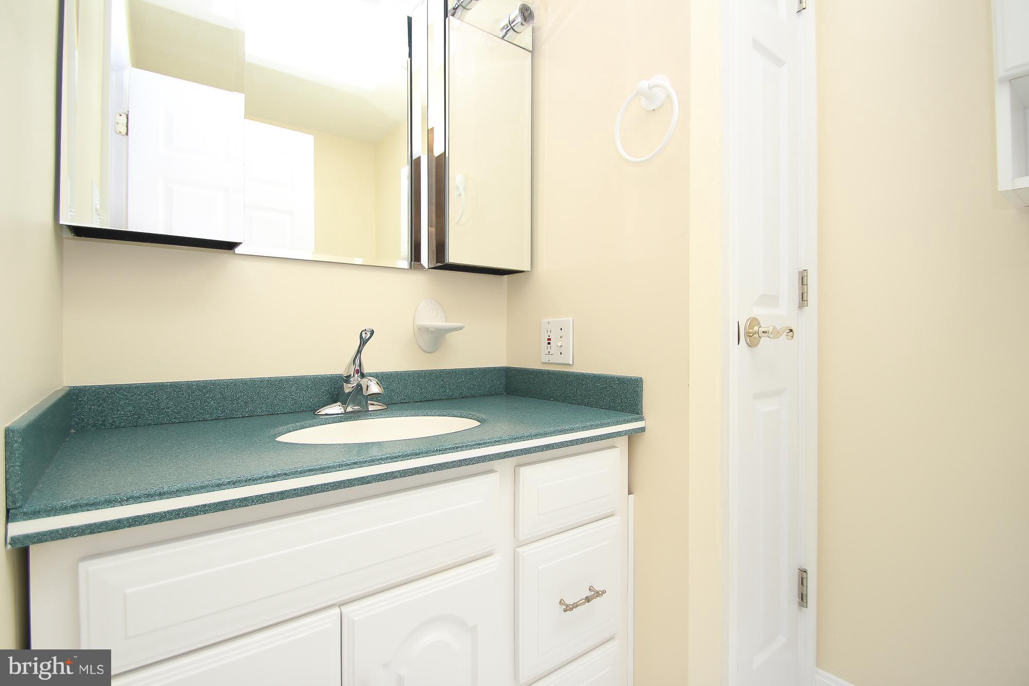 3822 Annadale Road Baltimore, MD 21222 - Photo 14 of 30 Bath
