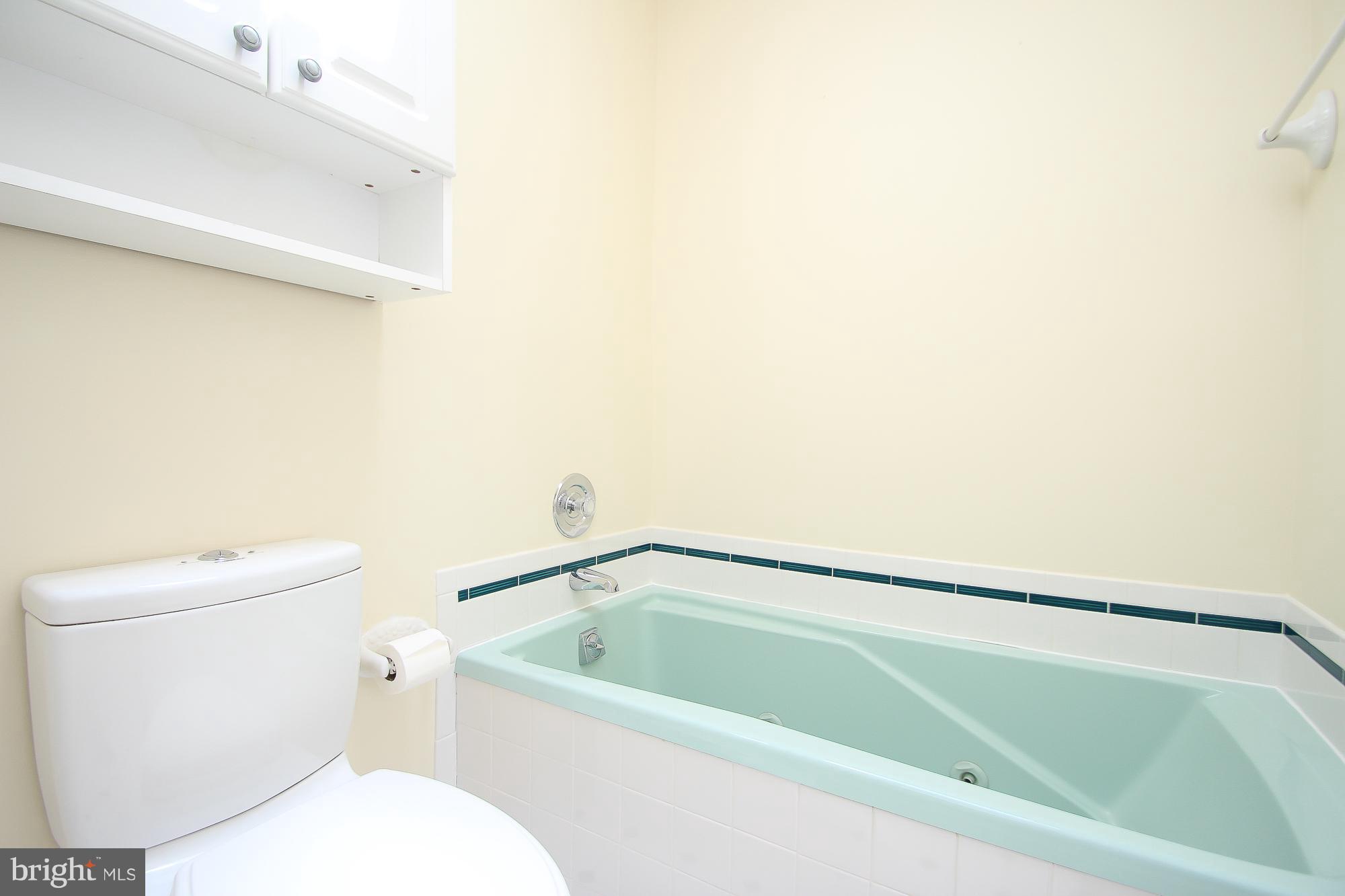3822 Annadale Road Baltimore, MD 21222 - Photo 16 of 30 Bath