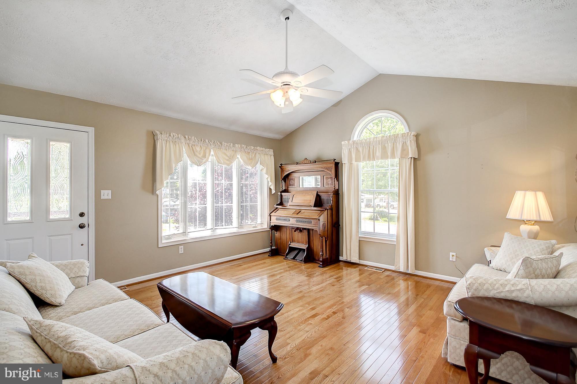 3822 Annadale Road Baltimore, MD 21222 - Photo 19 of 30 Family Room