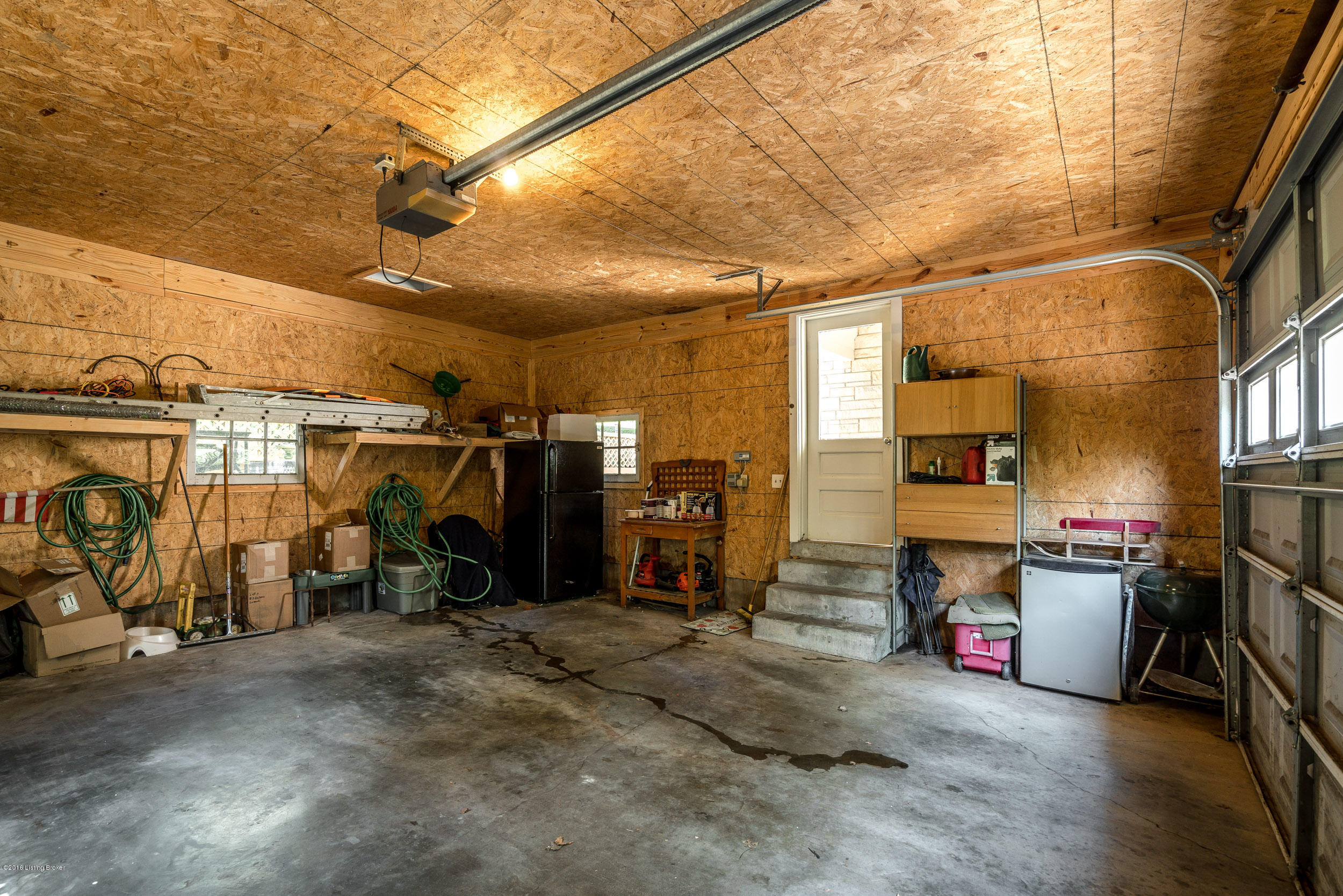 2404 Seneca Valley Road Louisville, KY 40205 - Photo 63 of 81 2+ Car Garage