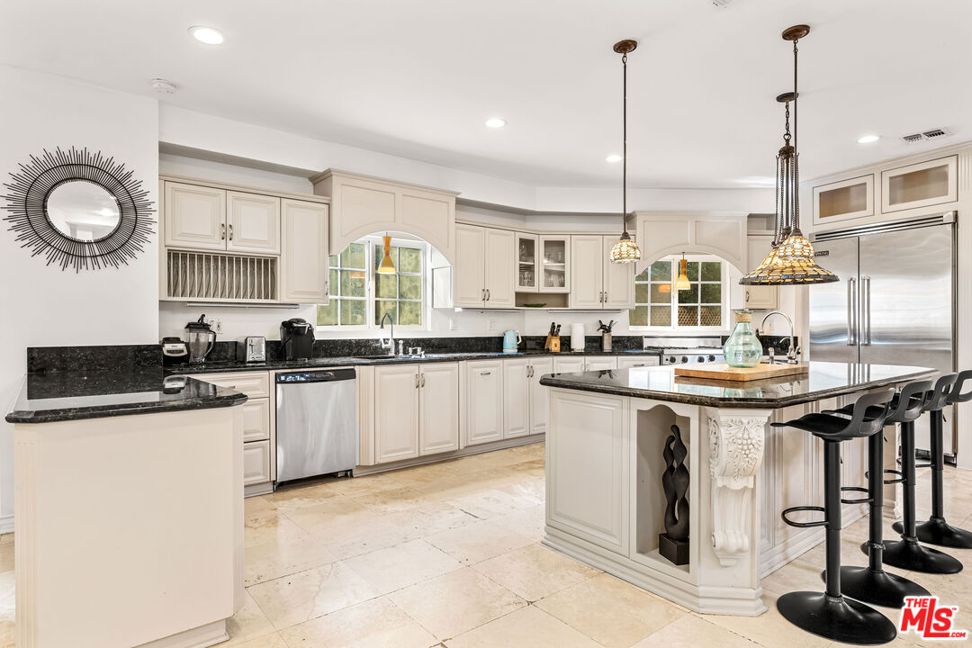 12109 Maxwellton Road Studio City, CA 91604 - Photo 63 of 75