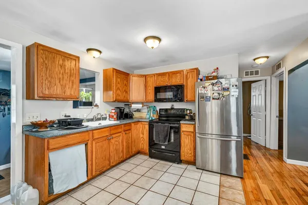 $389,000 | 24 Danbury Road, Barnstead, NH 03225