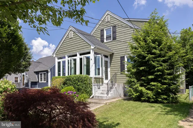 $1,500 | 129 5th Avenue, Unit B, Mount Ephraim, NJ 08059